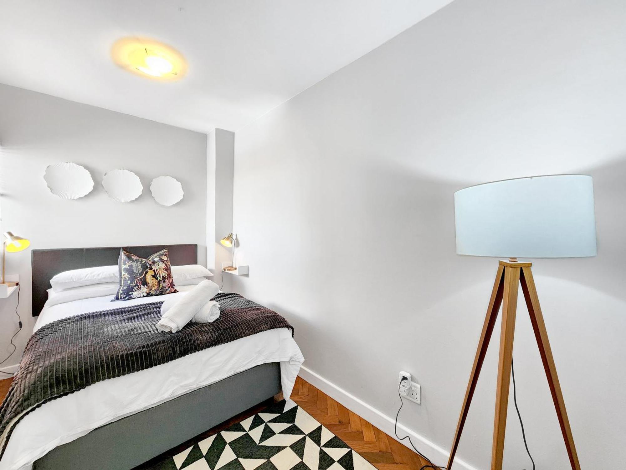 Apartment Majestic Lion's Head Views! Ultimate Convenience! Cape Town