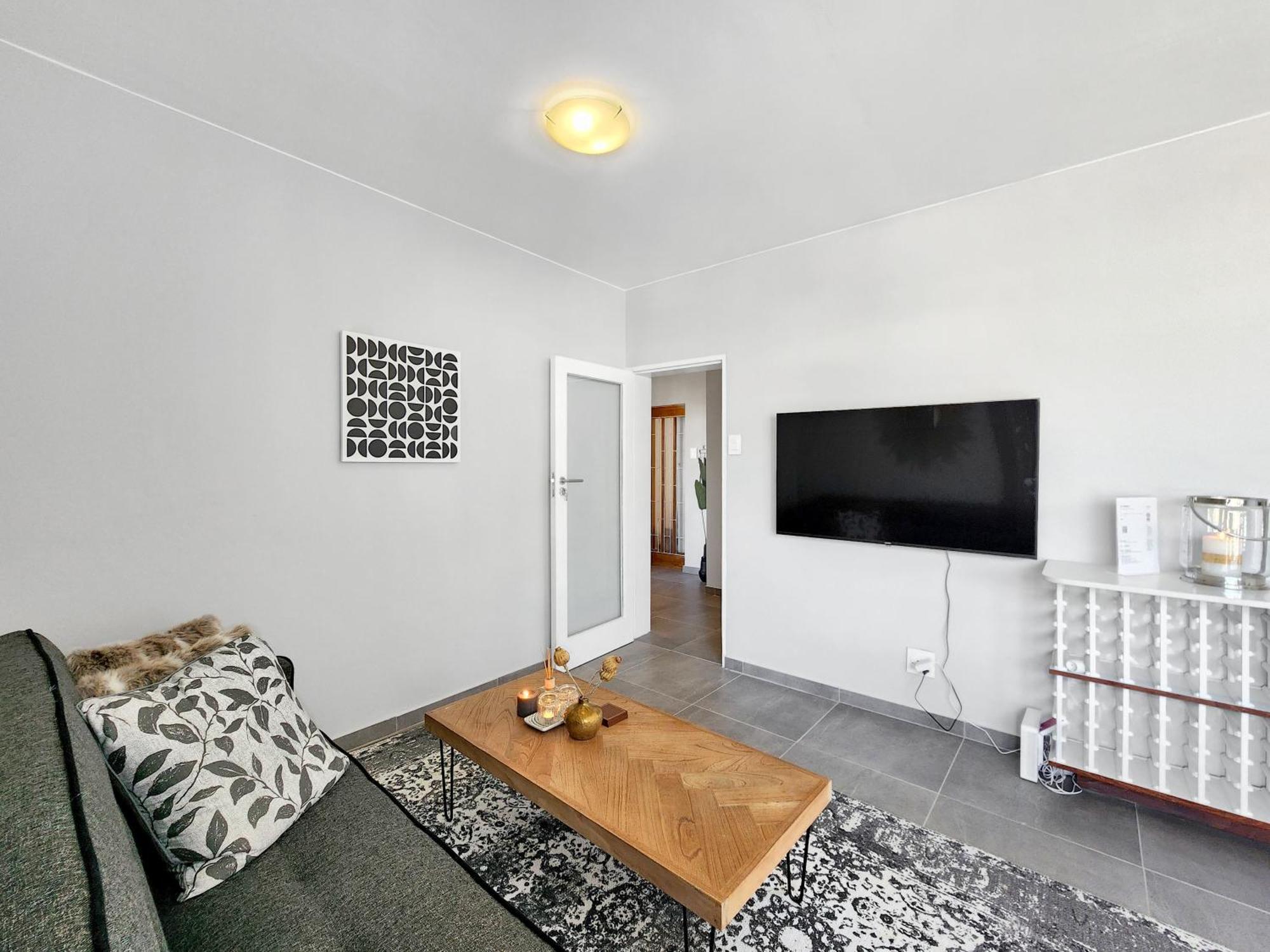 Majestic Lion's Head Views! Ultimate Convenience! Appartement